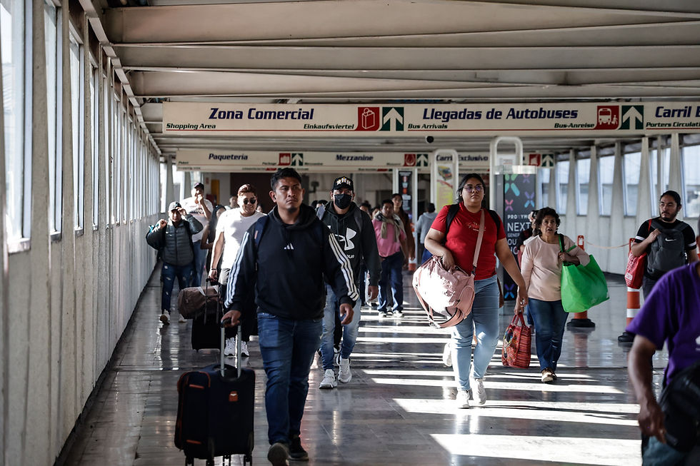 ¡Vacaciones en marcha! CAPU se llena de viajeros y registra largas filas este domingo