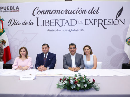 Reconocen Sergio Salomón y Alejandro Armenta papel deperiodistas en Puebla