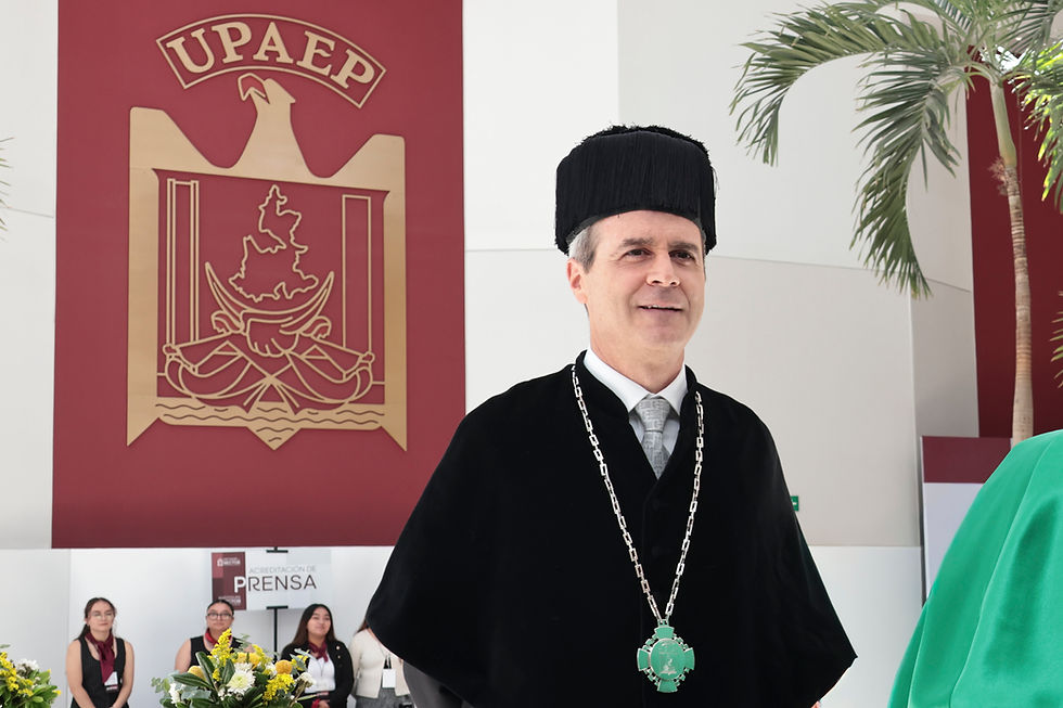 Nuevo rector de la UPAEP tras 13 años de anterior administración