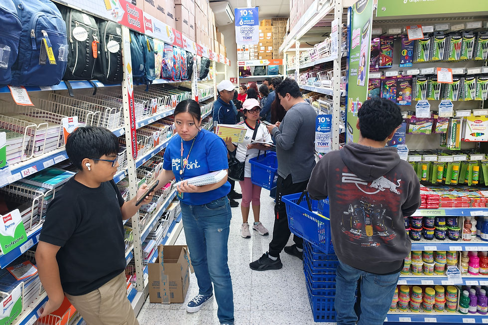 ¡A surtir la mochila! Padres aprovechan la quincena para comprar útiles escolares en Puebla