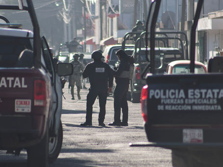 Fuerte operativo en inmediaciones del Mercado Morelos; investigan inmueble en la 48 Norte