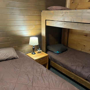 Room 4 Salmon River Outfitters