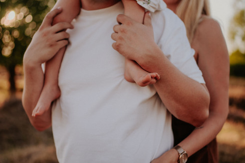 Nahaufnahme von Kinderfüßen