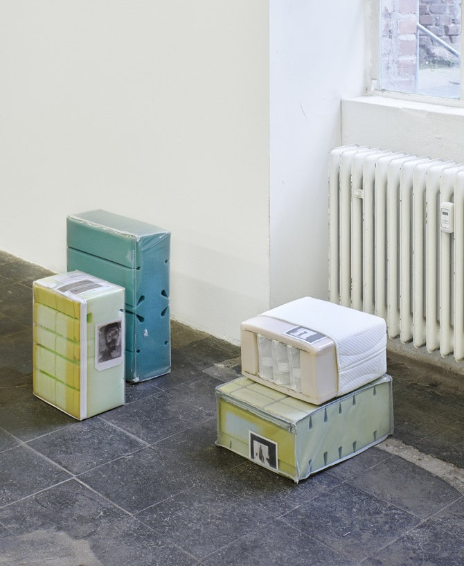 Field of Codes, Publication, Buch, Markus Saile,Marcel Hiller, Julian Irlinger, Sven Johne, Hiwa K, Katrin Mayer, Max Schaffer Ilka Becker, Hans-Christian Dany, Fiona McGovern, Sarah Kolb, Kerstin Stakemeier, Marcus Steinweg