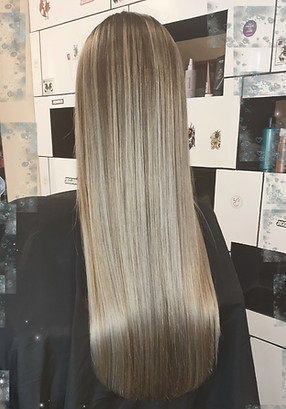 blondynka, długie włosy, koloryzacja, regeneracja włosów, , salon fryzjerski Pruszków, csporto, Porto