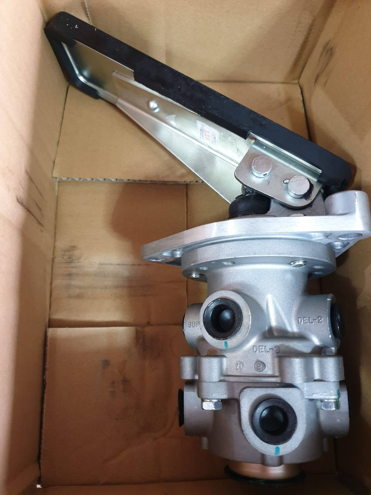 Foot Brake Valve Assembly (V10)