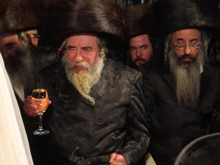 ווידיאו • האד' מרחמיסטריווקא ביים חופה לבן גיסו הגה''צ אבד''ק רחמיסטריווקא בני ברק