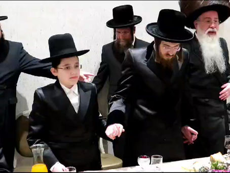 ווידיאו • האד' מסאדיגורה ביים שמחת הבר מצוה לנכד הנגיד ר' אלימלך שפירא