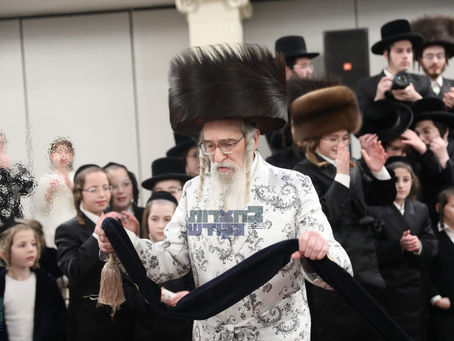 שמחת בית צדיקים: חתונה בחצרות קאסאן - ספינקא - סטרעטין | גאלעריע