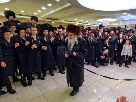 חתונה פון נכד הרה"ק רבי מאיר מאמשינוב זי"ע פארגעקומען אין אשדוד אין שפיץ פון האד' מאמשינוב