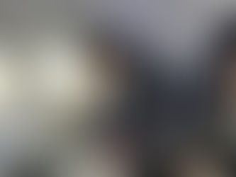 האד' מוויז'ניץ אפגעפלויגן קיין אנטווערפען אין באגלייטונג פון הונדערטער חסידים