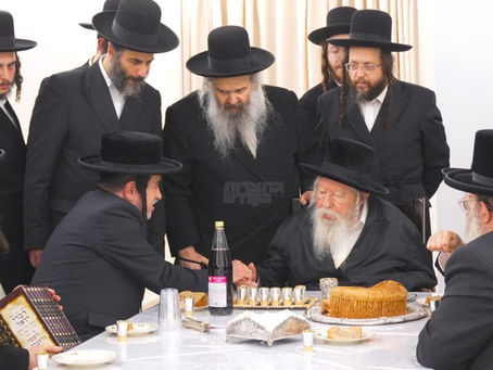 מעמד הוקרה ביי האד' מגור לכבוד הנגיד ר' יואל לאנדא צום קנין זכות פון צוויי נייע חתונה זאלן פאר חסידי גור אין ירושלים און ערד