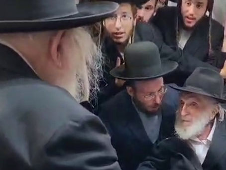 רירענדע באגעגעניש פון האד' מגור מיט מלחמה איבערלעבער וועלכע האט משמש געוועהן הרה"ק הלב שמחה מגור זי"ע אויפן שיף קיין אר"י