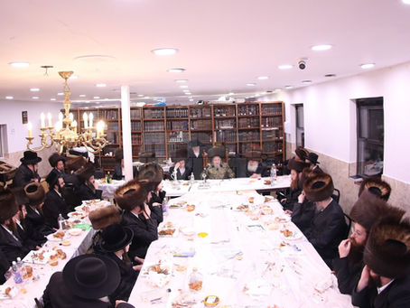 שבע ברכות אין סקאליע הויף פאר חברי כולל בוקר אין ביהמ"ד סקאליע