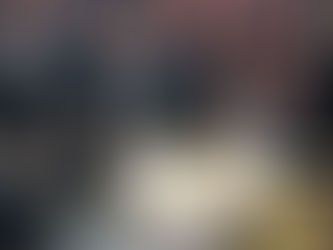 כתיבת אותיות ביי האד' מסאטמאר אויף ספר תורה פון אב"ד אויסטריק לע"נ אביו בעל 'עמק התשובה' מקארלסבורג זצ"ל