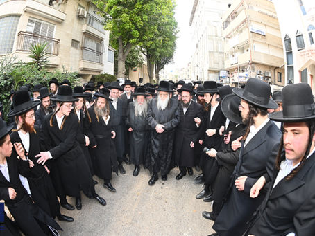 אשת חבר כחבר: פילע חסידי מודזיץ באגלייטן למנוחות הרבנית ממודזיץ ע"ה אלמנת הרה"ק הנחלת דן ממודזיץ זצ"ל