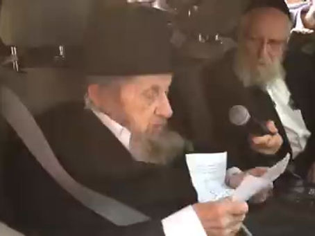 ווידיאו • הספד פון הגאון רבי דוב לנדא ראש ישיבת סלאבודקא אויף ידידו ורעו הגרב''מ אזרחי זצ"ל