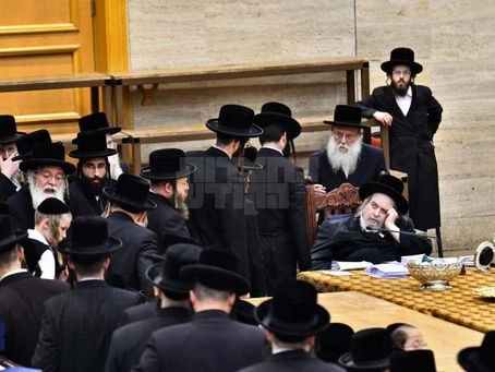 אנגעהויבן קבלת קהל אין בעלזא לקראת די הייליגע טעג; אויטאמאטישע הרשמה סיסטעם למען הסדר הטוב