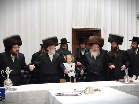 שיינע שמחת חאלאקע פארגעקומען בחצה"ק סערט וויז'ניץ לרגל די אפשערן לנכד האדמור"ים מסערט וויז'ניץ אין ביאלא