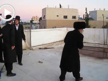 נאסטאלגיע • זעלטענע ווידיאו פון האד' מאמשינוב ביי קידוש לבנה אויפן דאך פון ביתו נאווה קודש בשנת תשע"א