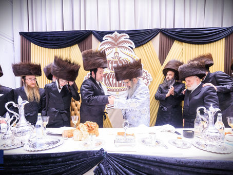 הערליכע שבע ברכות בשמחת בית סאטמאר אפגעראכטן דורך שר הנגידים לבית סאטמאר הנדיב ר' יואל לאנדא הי"ו
