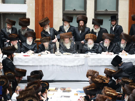 לעשות את השבת לדורותם: התרגשות'דיגער שבת אפגעראכטן בצל כ"ק אדמו"ר מביאלא שליט"א | ברייטע דעקונג