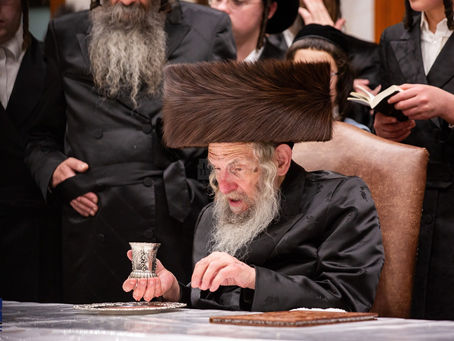 ימי התעלות פאר חסידי סלאנים אין אמעריקא ביי ביקור המרומם פון האד' מסלאנים בקרב עדת צאן מרעיתו