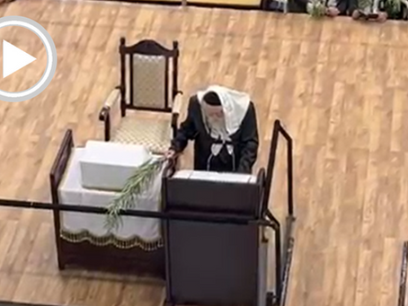 ווידיאו • הושענה רבא בחצר הקודש גור