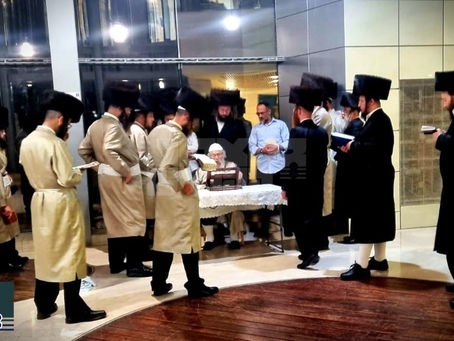 אומפארגעסליכע יו"ט שביעי של פסח געפראוועט דורך האד' מפינסק קארלין לרפו"ש אין 'הדסה' שפיטאל