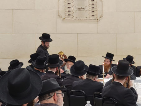 ברוך רופא חולים • האד' מספינקא אריינגעקומען צו יארצייט סעודה אין ביהמ''ד נאכן אהיימקומען פון שפיטאל