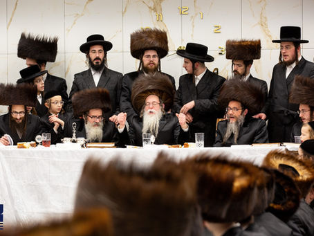 שמחה בשמחה: פייערליכע שבת עלי' לתורה בחצר סקולען וויליאמסבורג קאמבינירט מיט חנוכת הבית צום ביהמ"ד החדש