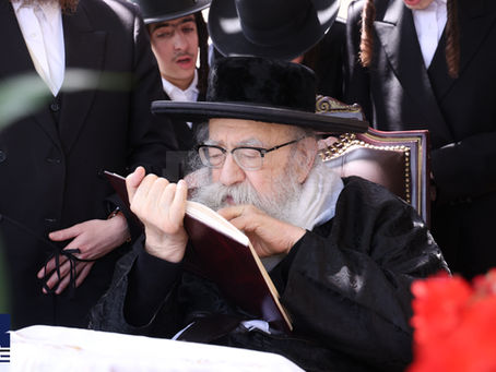 תפילות ישראל עושה רושם: האד' מפאריסוב רעאגירט צו ארומיגע אין שפיטאל