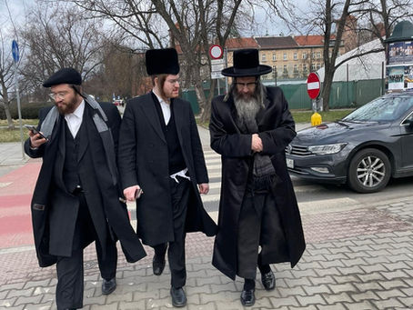 האד' מאלעסק ווילאמסבורג אויף א נסיעה צו די מקומות הק' אין אייראפע