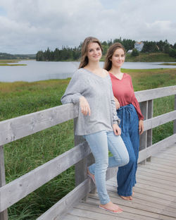 Amelia n' Emily-3950