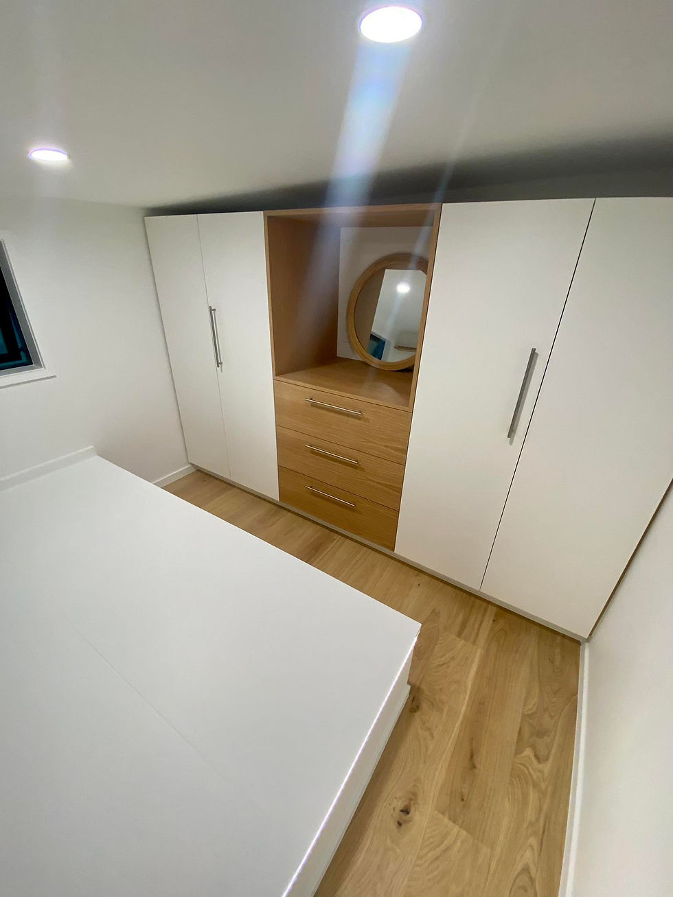 Master Loft Wardrobe 1
