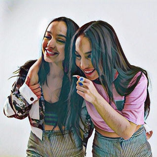 SiANGIE TWINS “DAT WAY”