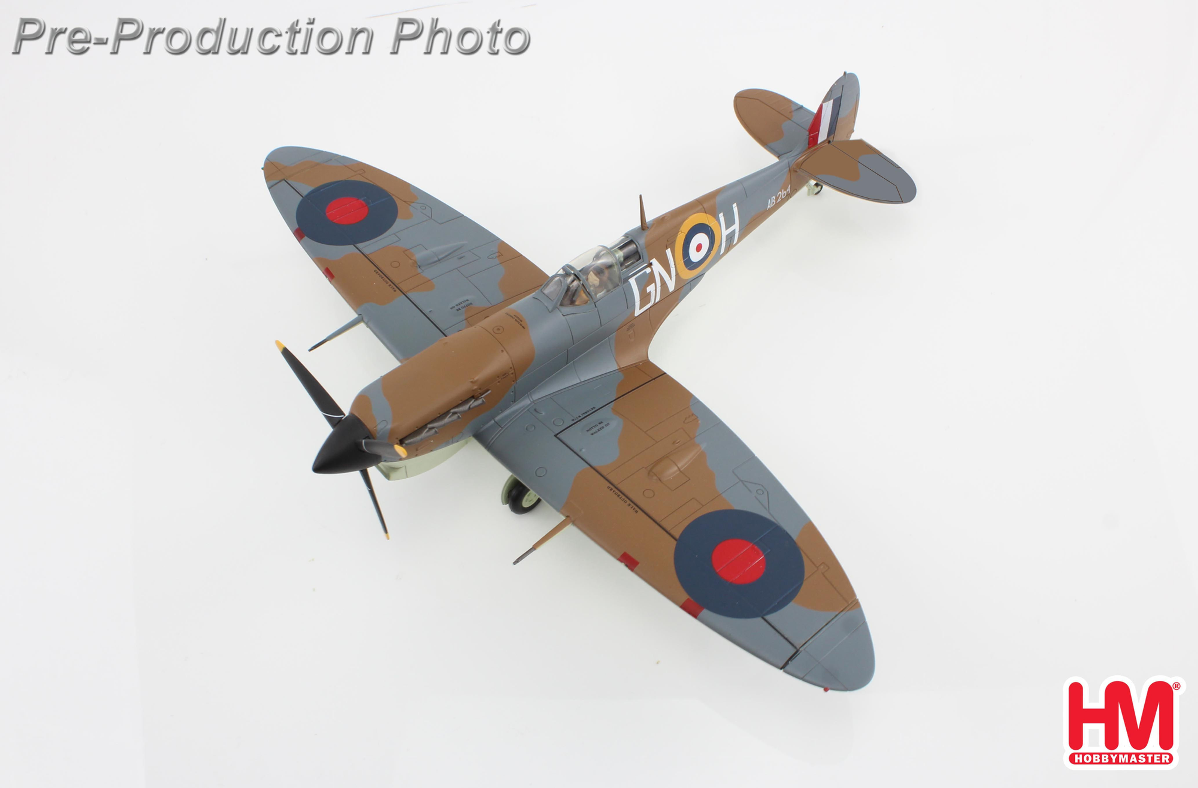 Hobby Master HA7857, Spitfire Mk. Vb GN-H, fown by Robert "Buck" McNair, 1:48