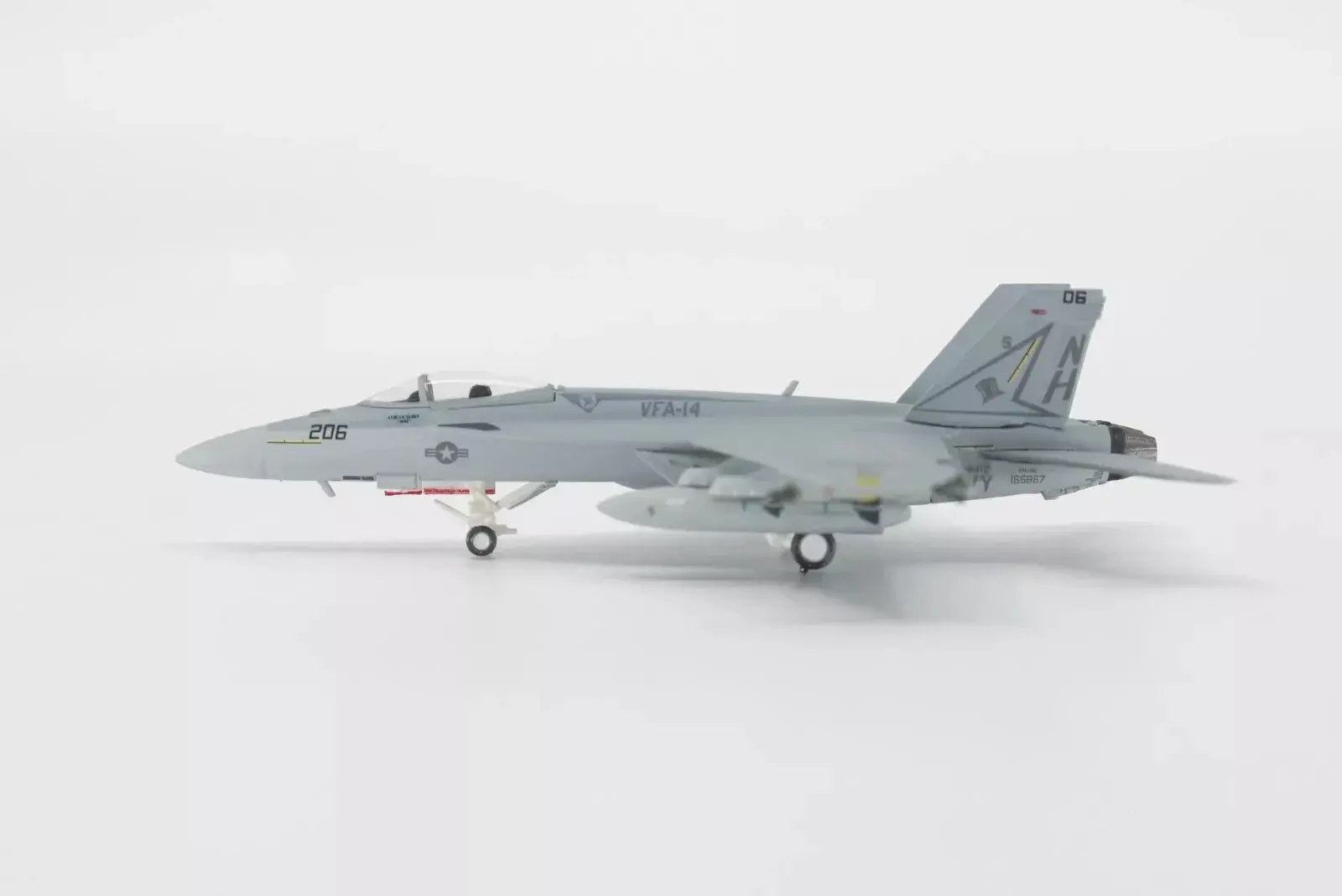 Hogan Wings 6290, F/A-18E US Navy VFA-14 Tophatters, CVW 11, NAS Lemoore,, 1:200
