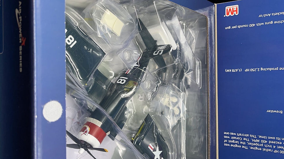 Thumbnail: Hobby Master HA8223, F4U-4 Corsair White 18, VMF-323 "Death Rattlers", USS, 1:48