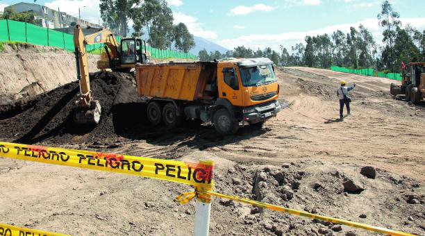 La transición de autoridades causó retrasos en la construcción. Fotografía: El Comercio