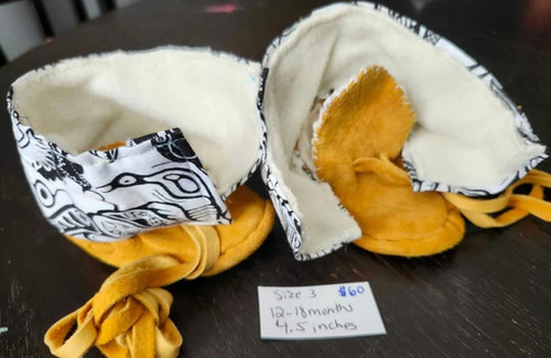 Baby Wrap Around Moccasins truecanadianart