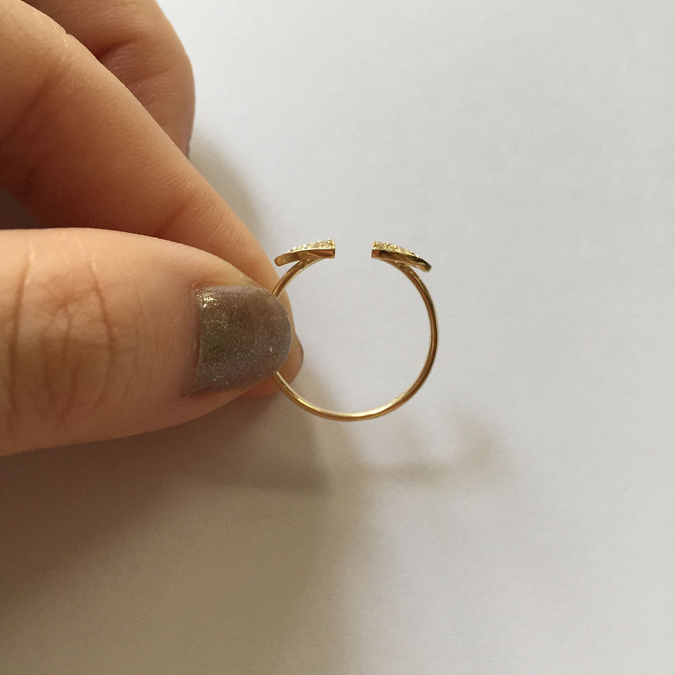 Thumbnail: Open Pointed Pavé Ring
