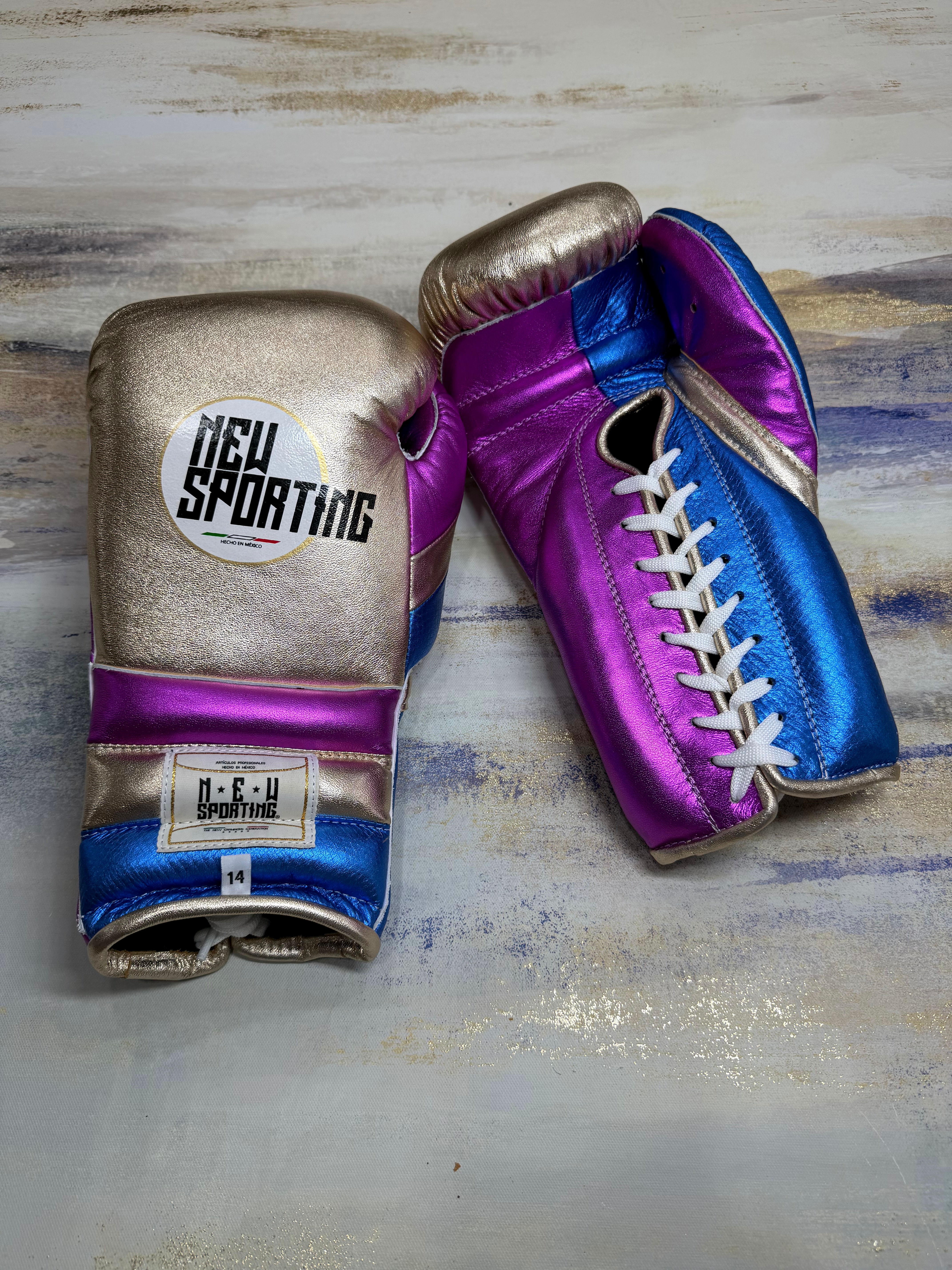 2/b Training  Boxing gloves 