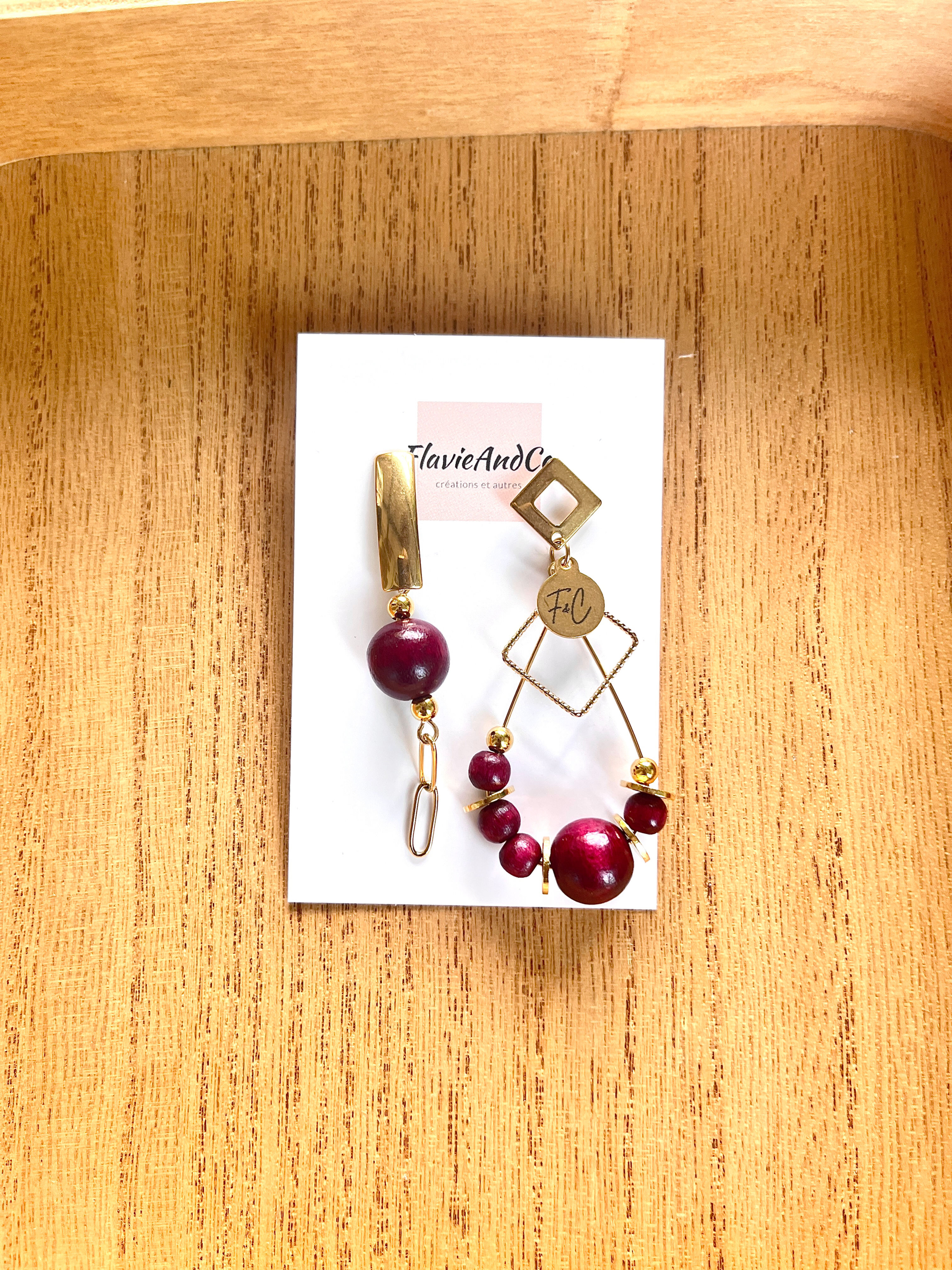 Boucles d'oreilles  F&C  acier  bordeaux 