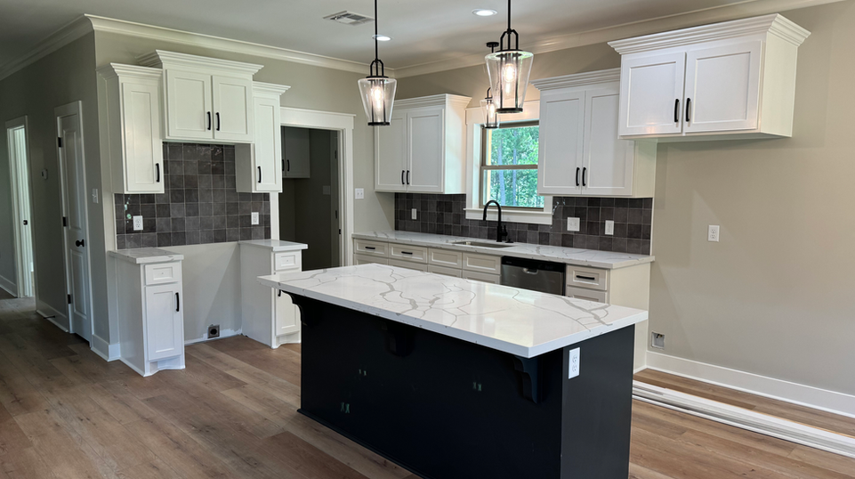 246 Parkside Loop, Brookeland, TX 75931
4 Bedroom | 3 Bath |  1,710 Sq.Ft.  |  10,759 sqft lot | Now Available  - owner financing available.