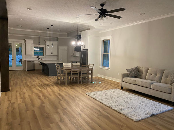 Hilltop - Built Examples - custom home builders - Lake Charles LA - Sulphur LA - Deridder LA - Leesville LA - Brookeland TX - Orange TX - SWLA Constructors & Development 5