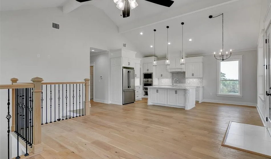 175 Vantage Dr,
Brookeland, Tx 7066 - Built Examples - custom home builders - Lake Charles LA - Sulphur LA - Deridder LA - Leesville LA - Brookeland TX - Orange TX - SWLA Constructors & Development 14