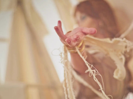 "Demystifying Psychic and Tarot Readings: What You Need to Know"