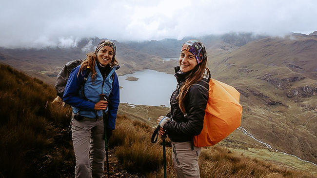 DEBATE: Cómo ganar experiencia en montaña: ¿Subir con tu cordada, pagar por un grupo o tomar cursos?