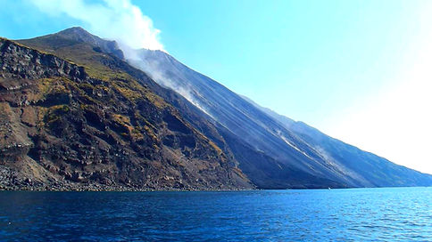 12091237_10153657121817320_7294208724738109897_o_edited.jpg